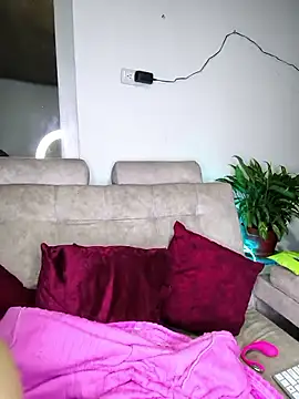 kitten25-hott online show from October 31, 1:51 am