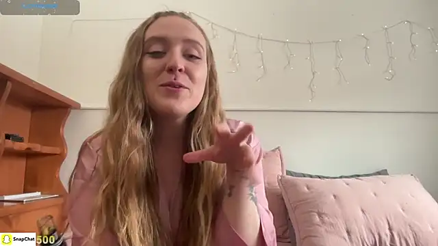 Pattyworld69 online show from April 9, 9:31 pm