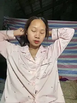 namicute online show from April 8, 10:01 pm