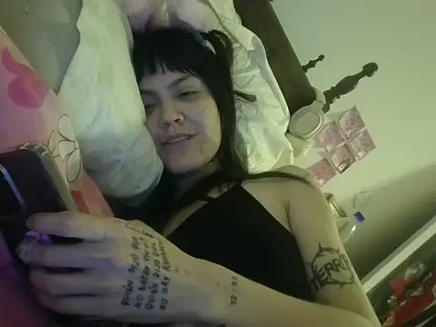 miapink33 online show from November 16, 2:35 am