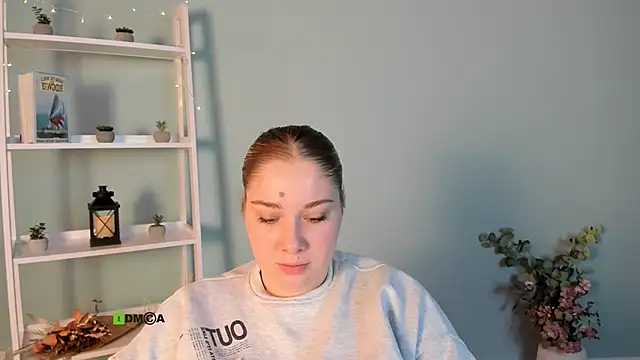 tereza moon online show from October 24, 9:05 am