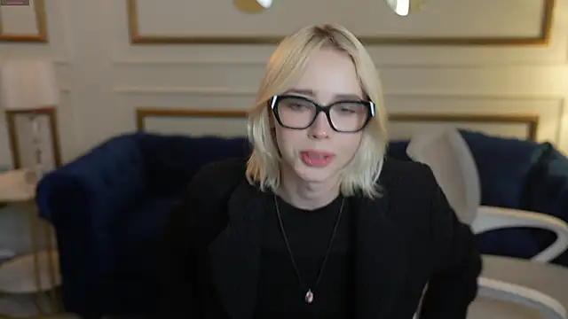 Jessica start online show from November 21, 2:08 pm