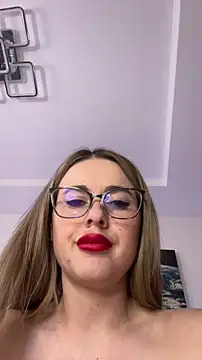 annabigass online show from December 4, 6:08 pm