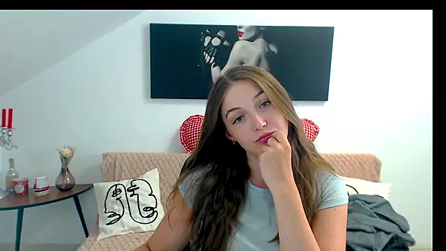 AnneWilsonn online show from June 12, 8:11 am