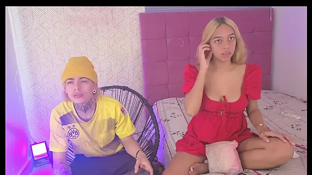 lily and wan online show from October 25, 6:54 am