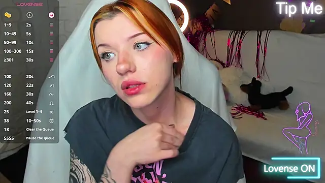 MeganNewCat online show from June 26, 8:43 pm
