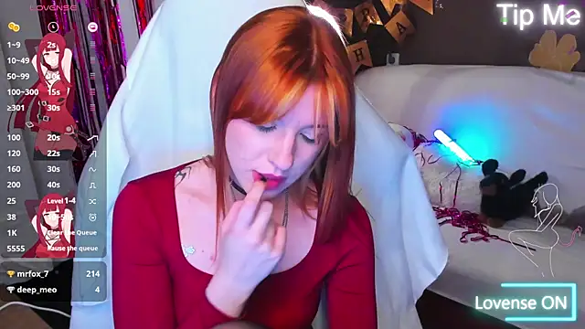 MeganNewCat online show from June 16, 9:49 pm