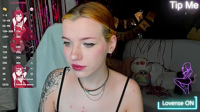 MeganNewCat online show from June 14, 9:37 pm