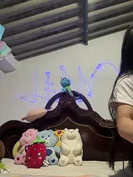 PamelaJonsom  online show from February 12, 11:17 pm