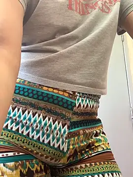 La-Gatiita-trans online show from February 28, 2:05 pm