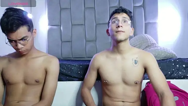 Desire4Duo online show from April 21, 10:11 am