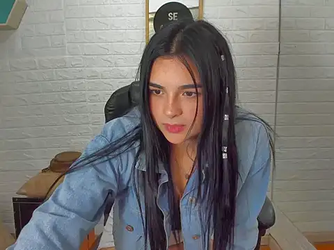 Lilifut  online show from October 20, 10:57 pm