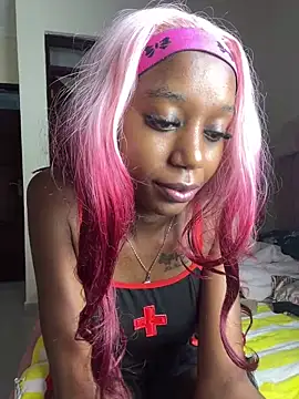 NyahHeat online show from April 14, 10:10 pm