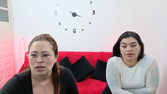 lesb milf online show from September 29, 3:17 pm