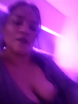 checheludo23 online show from March 6, 6:41 am