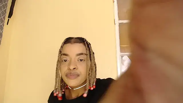 fifiqueen25 online show from December 2, 1:13 pm