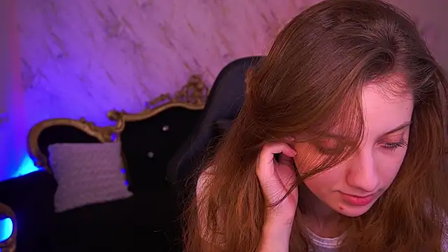 CuteeFoxy online show from March 28, 1:54 pm