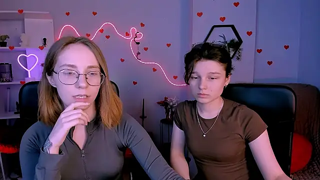 evalora vei online show from March 13, 8:10 pm