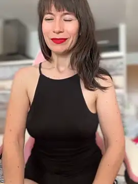 AlanaRius18 online show from April 10, 7:58 am