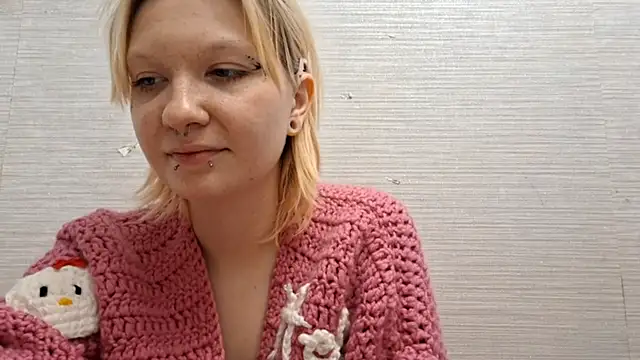 AstraVale online show from November 20, 8:26 am