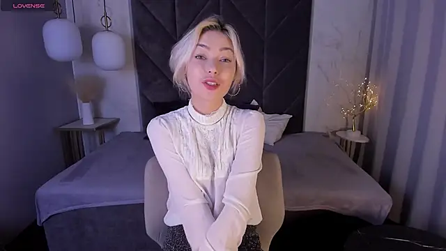 Snapshot of AlysiaSun_ chatting on October 17, 1:58 pm AlysiaSun online show from October 17, 1:58 pm