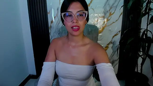 Sub Scarlett online show from February 4, 2:09 pm