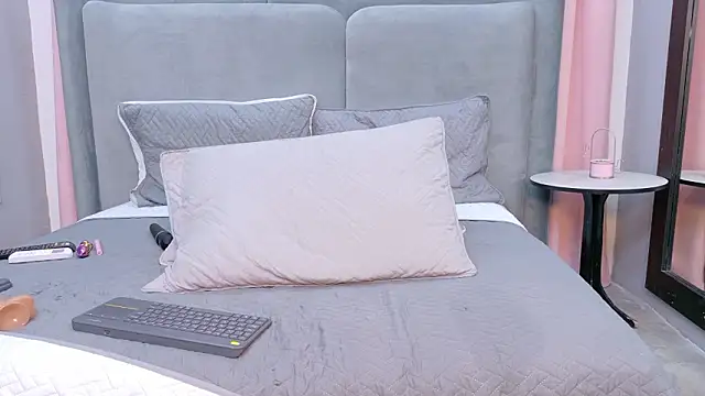 NaughtyHally  online show from March 14, 1:01 pm