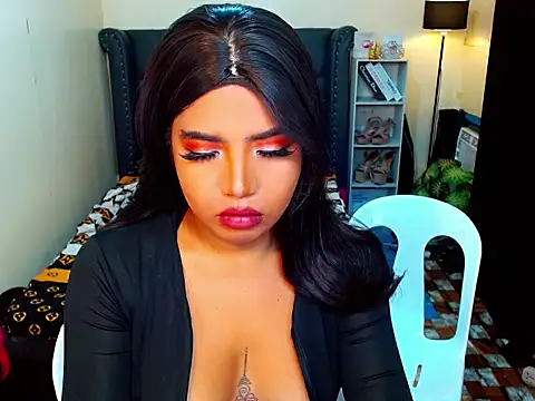 LovelyTs4U online show from July 2, 6:25 pm