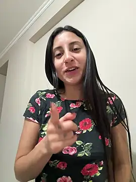 itsmiasofia online show from June 26, 7:42 am