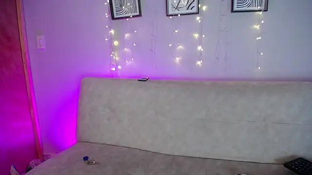 Sweet Bella Valery online show from April 7, 12:07 pm