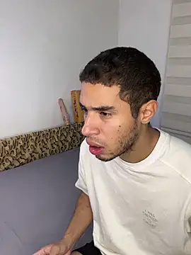 chucky karla online show from February 3, 4:32 am