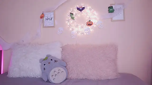 Meggie  online show from October 29, 12:04 am