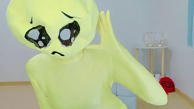 TSUKI circle online show from November 14, 2:28 pm