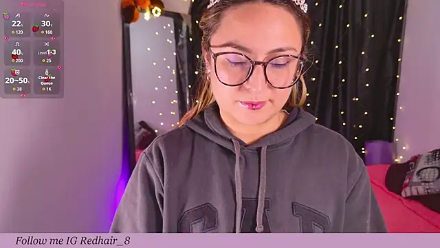 Rhosynn online show from October 29, 3:33 am