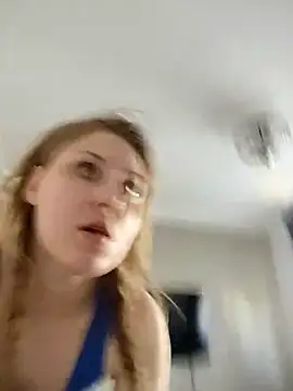 SandyCassie online show from May 28, 5:16 am