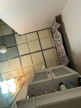 sissy diorcd online show from November 24, 6:04 am