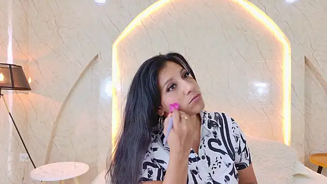 Antonella Russo1 online show from April 21, 1:07 pm