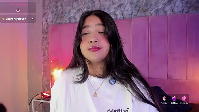 lilithst  online show from March 14, 8:10 pm