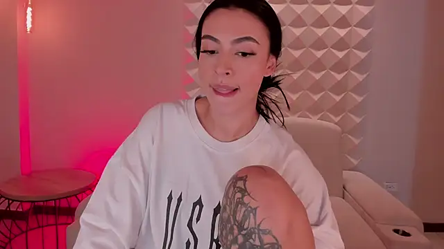 ChristineFord  online show from March 9, 6:11 pm