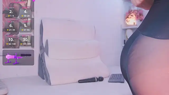 ElodieRousse  online show from April 16, 8:36 am