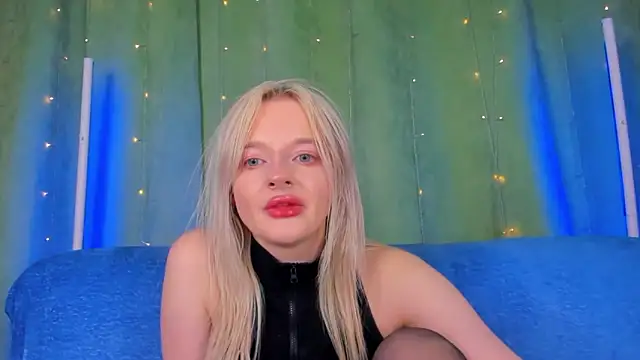 AlessaKiss online show from June 3, 2:33 pm