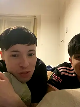 Gayunidos online show from October 18, 6:27 am