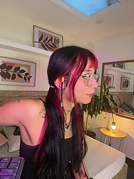 Emma duff online show from July 24, 7:55 pm