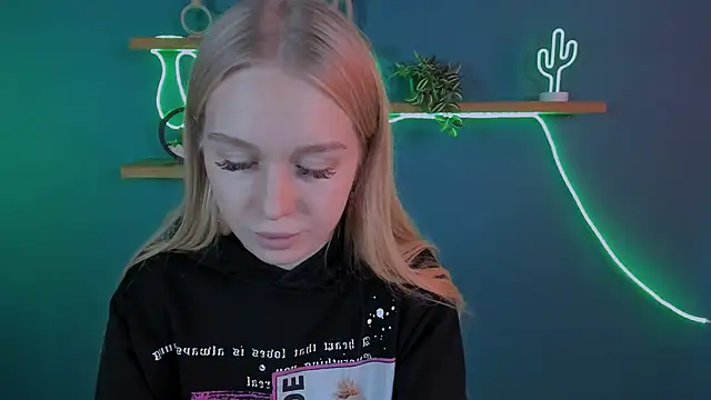 megan cold online show from November 3, 10:08 am