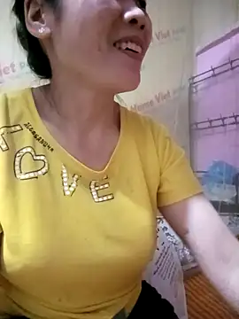 tabby-cat11 online show from October 16, 1:47 pm