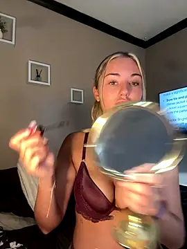 LaceyMilliexoxo online show from November 26, 10:27 am