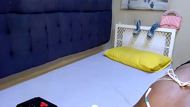 DarkSweetRose online show from November 17, 8:04 am