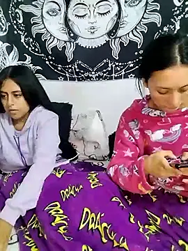 emily n abby online show from May 13, 3:51 pm