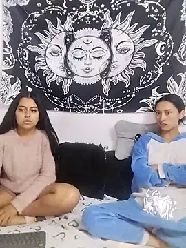 emily n abby online show from April 13, 1:23 pm