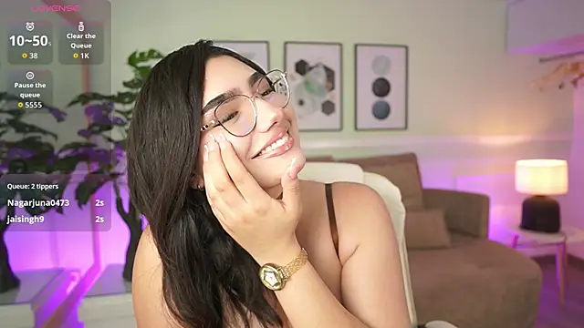 EmilyTurneer online show from March 3, 7:20 pm